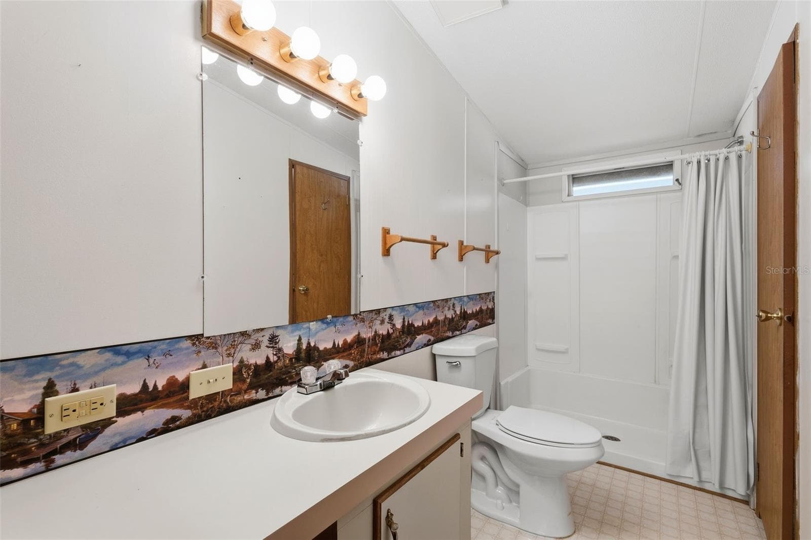 Manufactured Home at 13250 NE 16TH AVE, TRENTON, photo 19 of 43