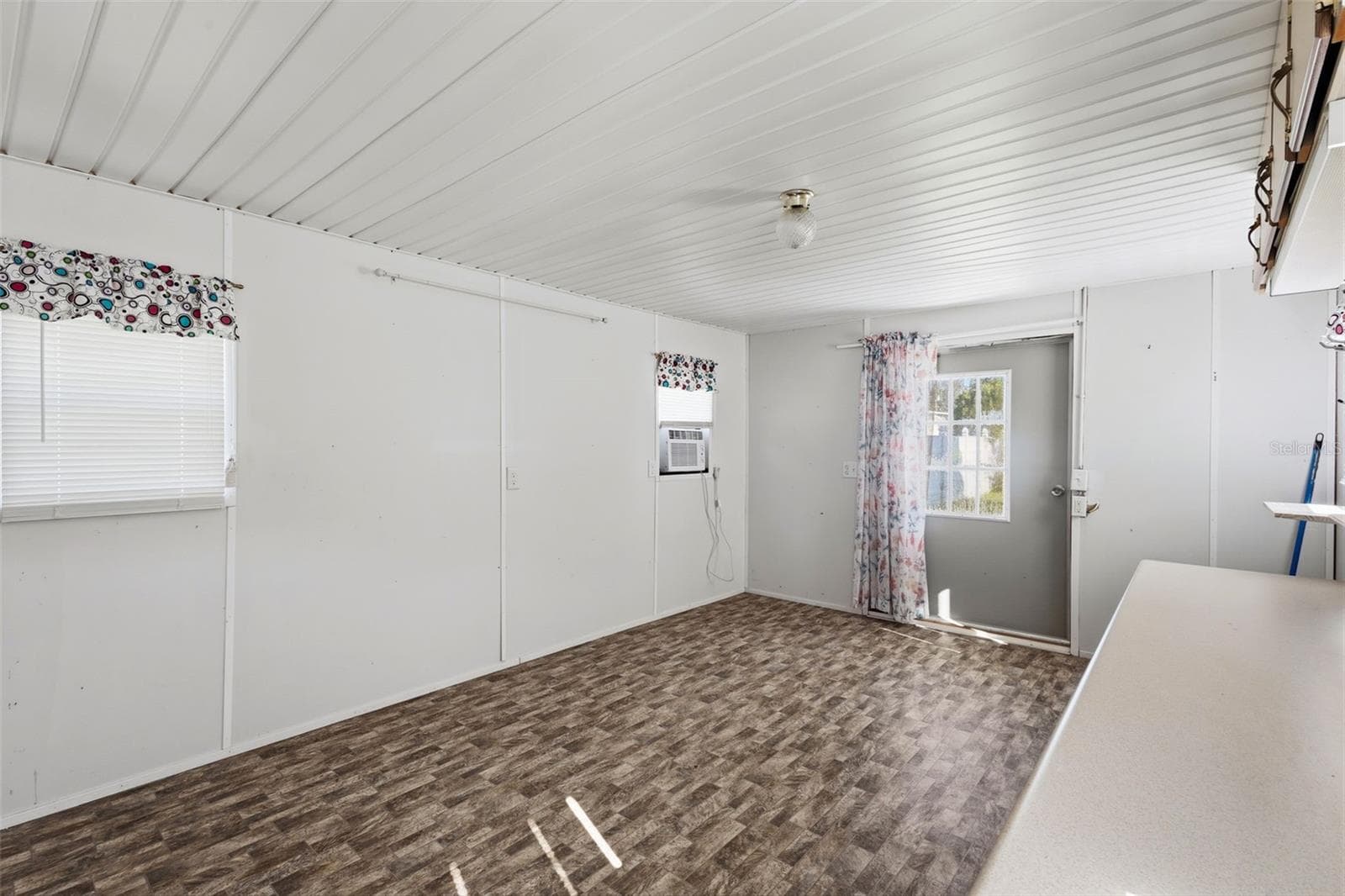 Manufactured Home at 13250 NE 16TH AVE, TRENTON, photo 29 of 43