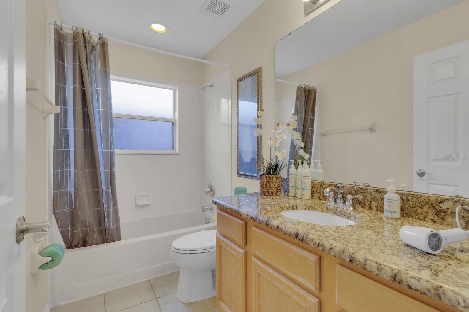 Single Family Residence at 2752 LIDO KEY DR, KISSIMMEE, photo 8 of 51