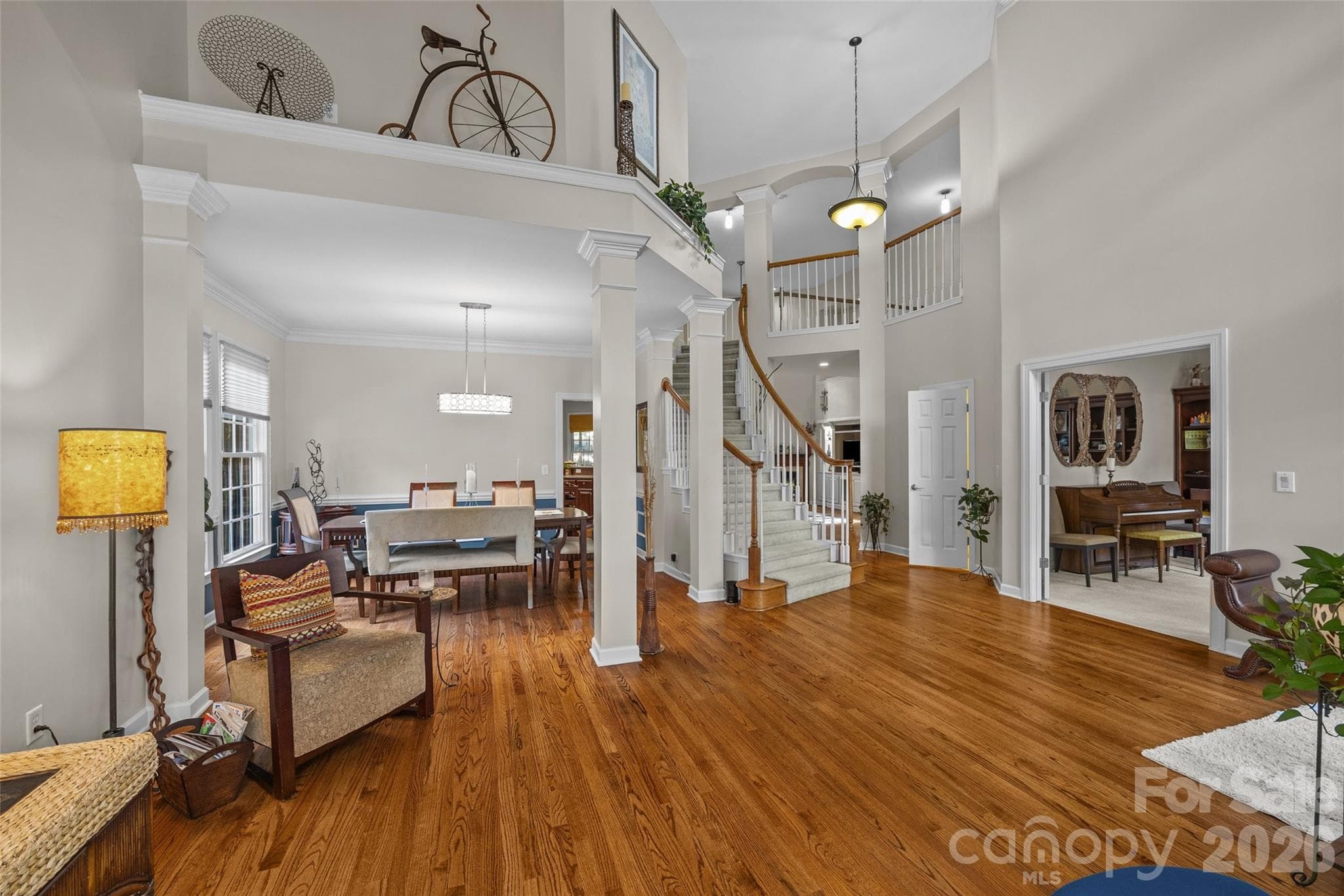 Single Family Residence at 919 Thorn Ridge Lane, Lake Wylie, photo 7 of 47