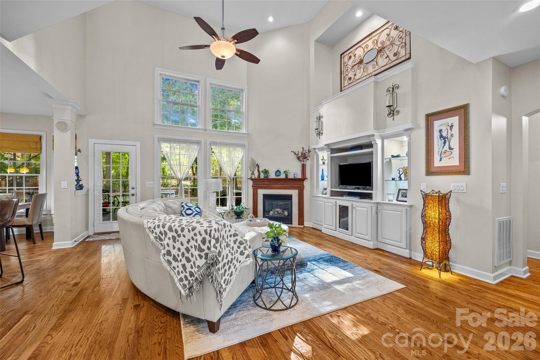 Single Family Residence at 919 Thorn Ridge Lane, Lake Wylie, photo 12 of 47
