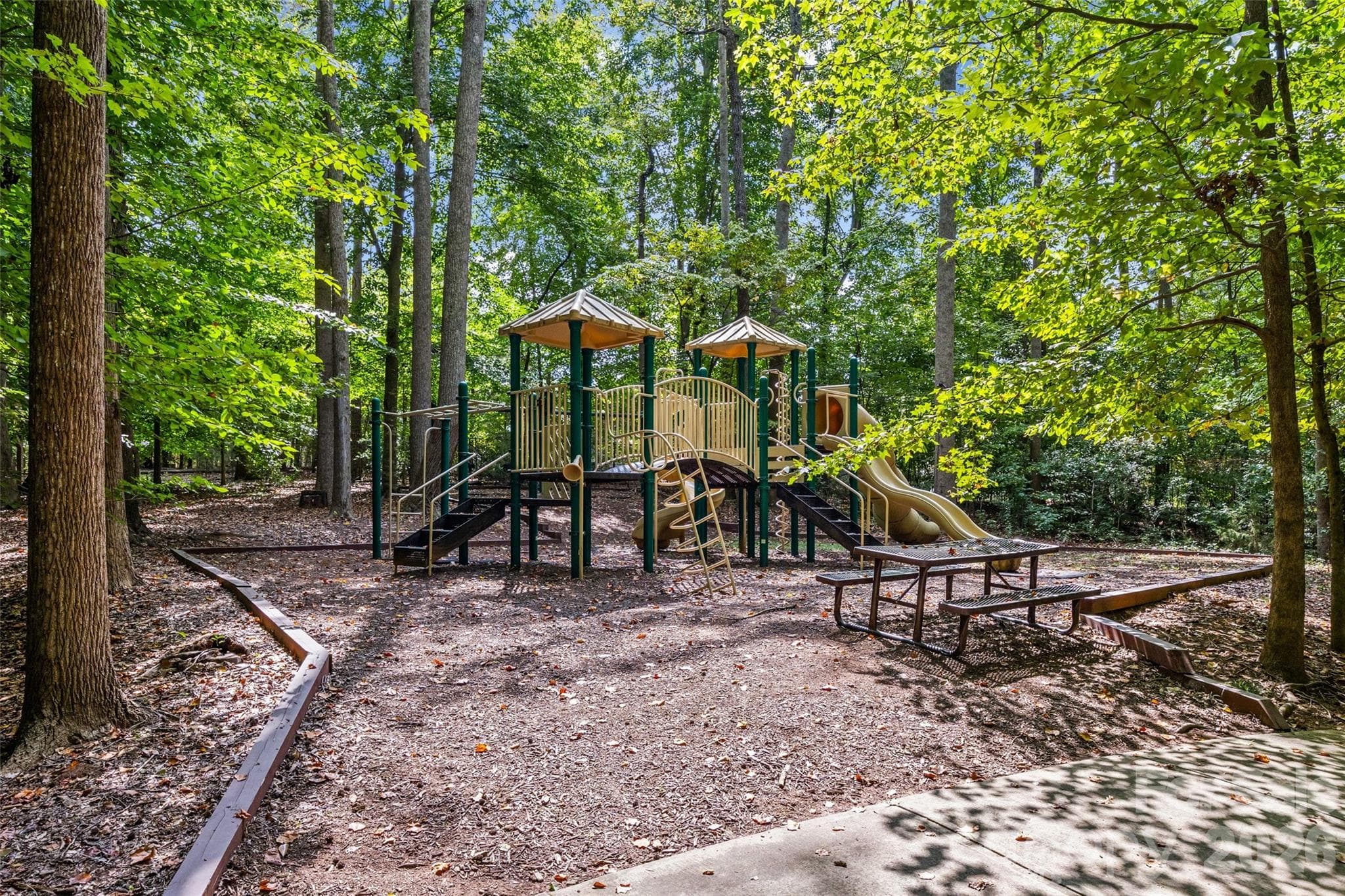 Single Family Residence at 919 Thorn Ridge Lane, Lake Wylie, photo 40 of 47