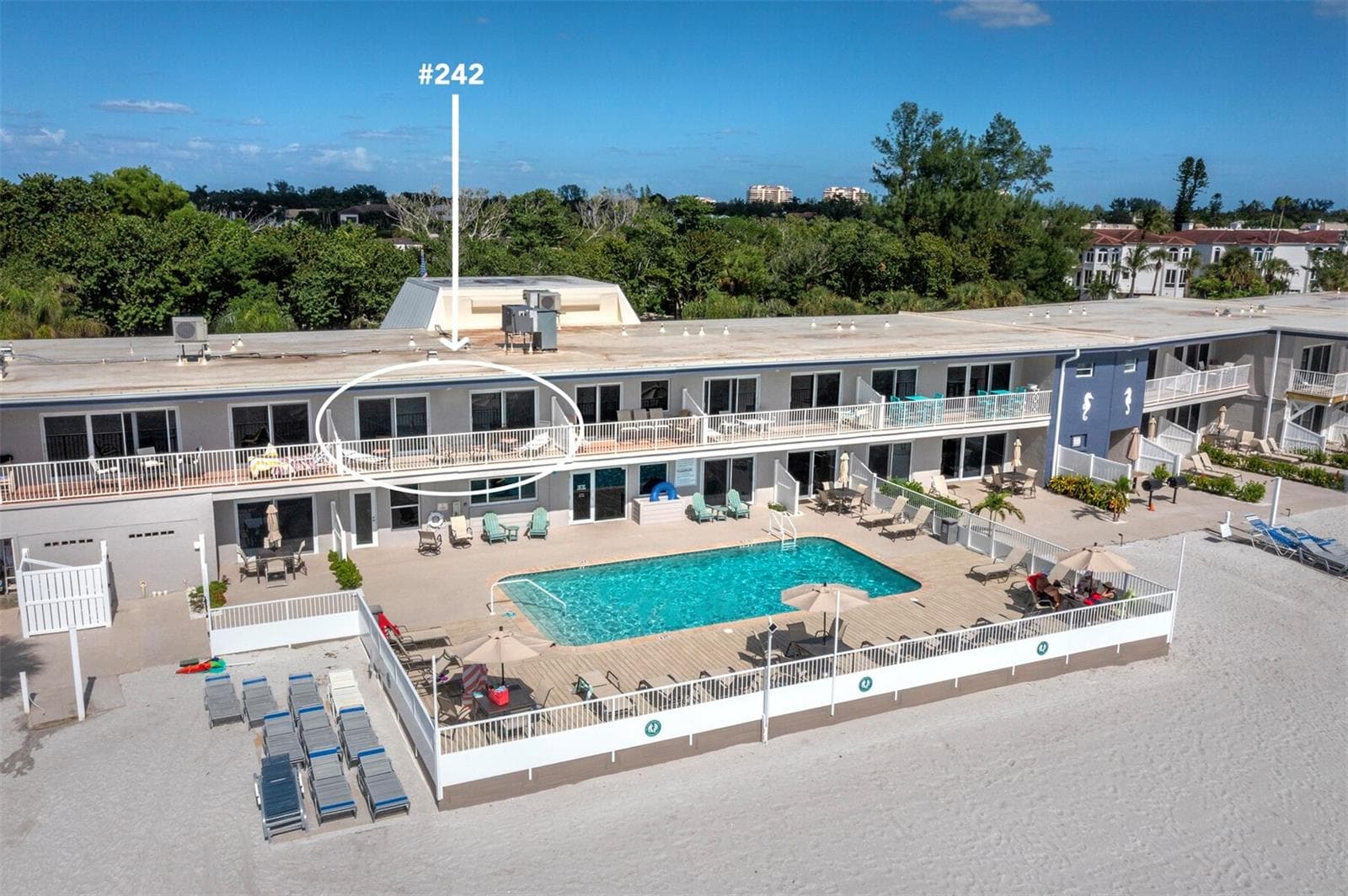 Gulf side of Sea Horse Beach Resort - 3453 GULF OF MEXICO DR #242, LONGBOAT KEY
