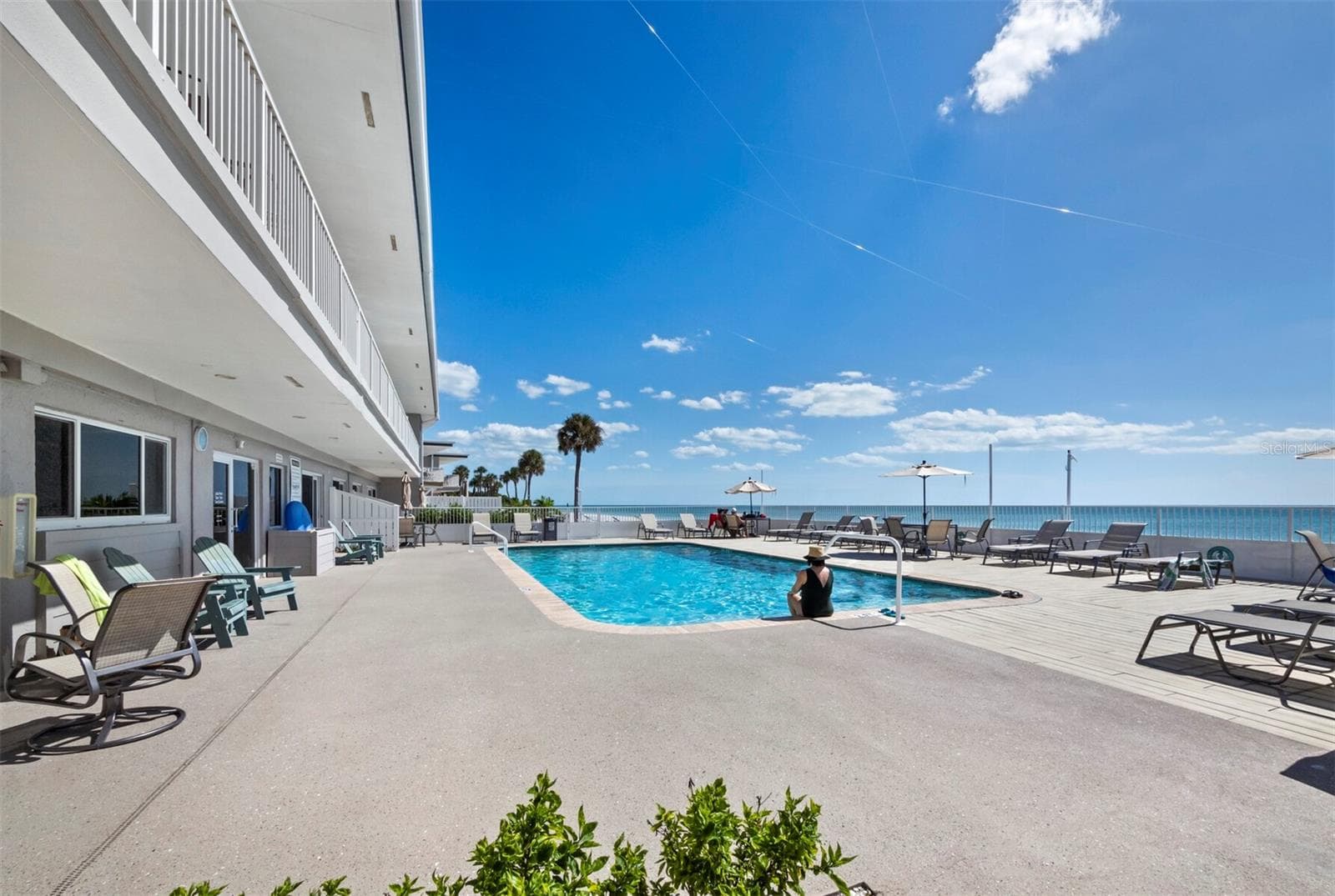 pool and pool deck - 3453 GULF OF MEXICO DR #242, LONGBOAT KEY