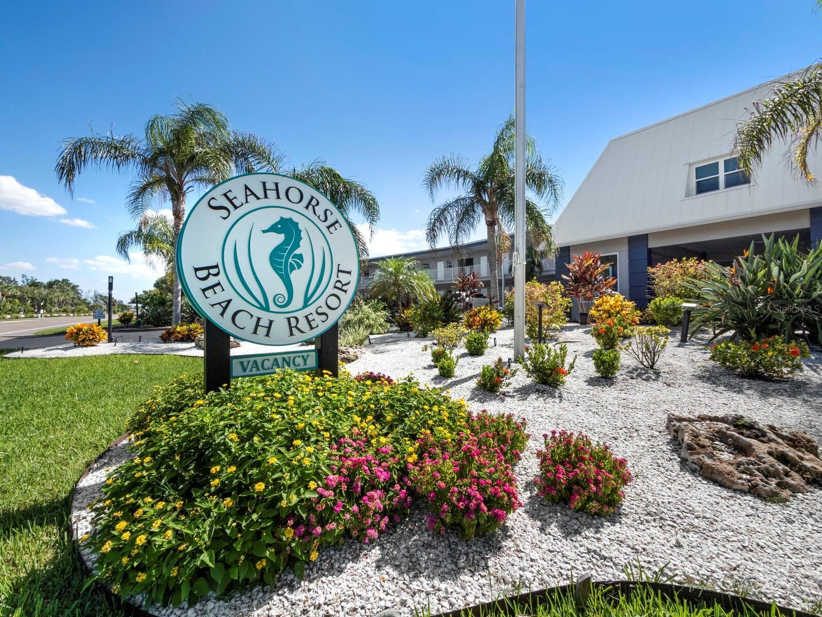 Front of building - 3453 GULF OF MEXICO DR #242, LONGBOAT KEY