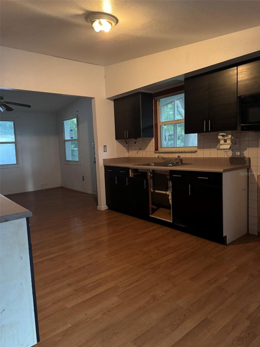Single Family Residence at 3033 KAREN AVE, LARGO, photo 7 of 19