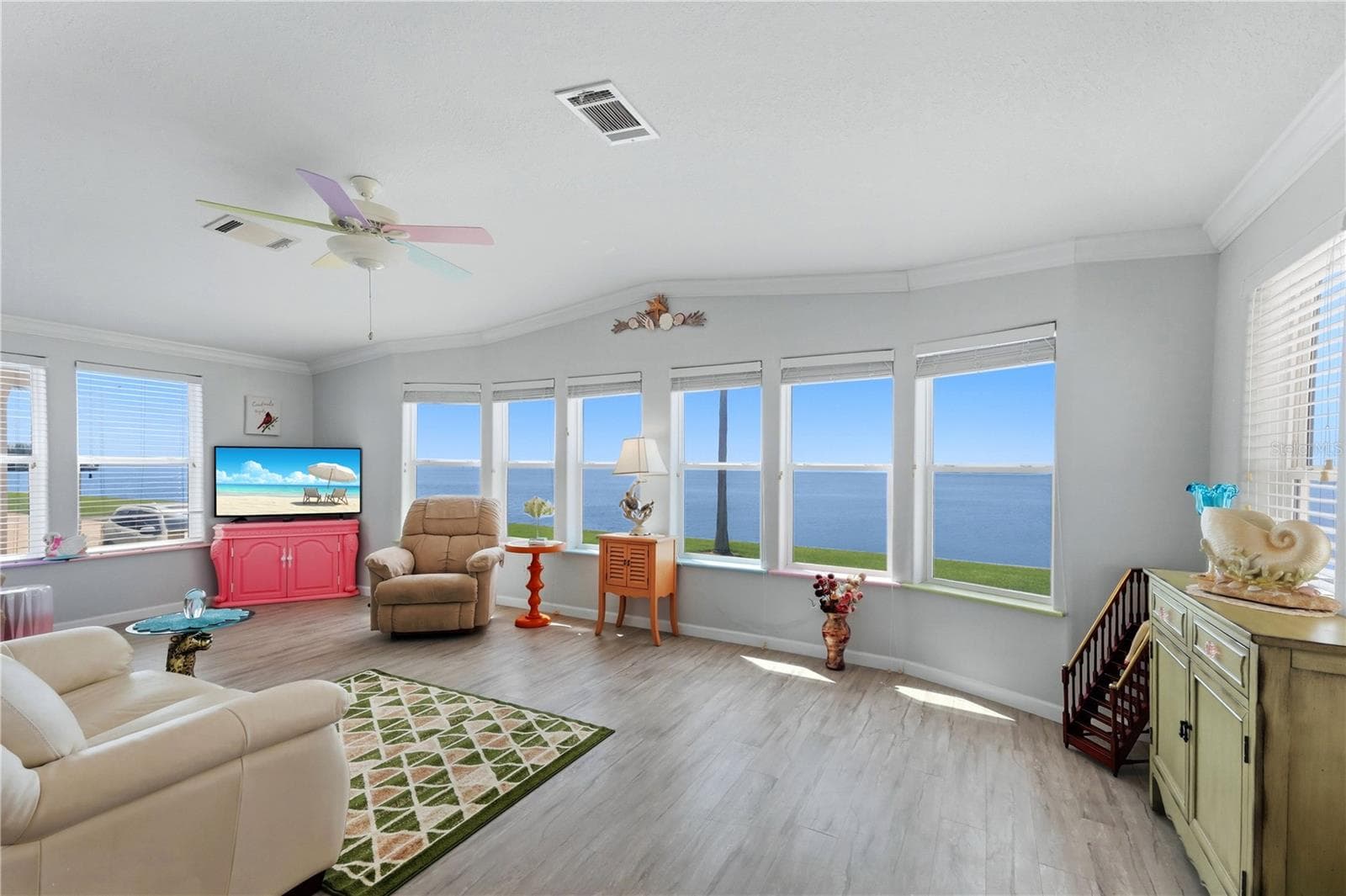 34 BAYVIEW DR