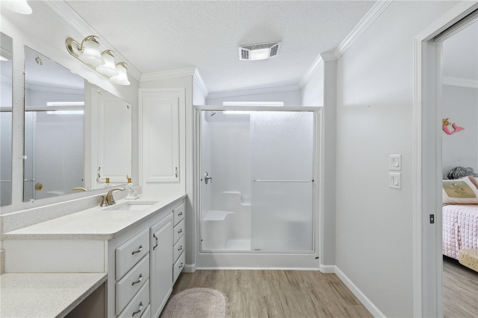 Primary en-suite Bath - 34 BAYVIEW DR, BRADENTON