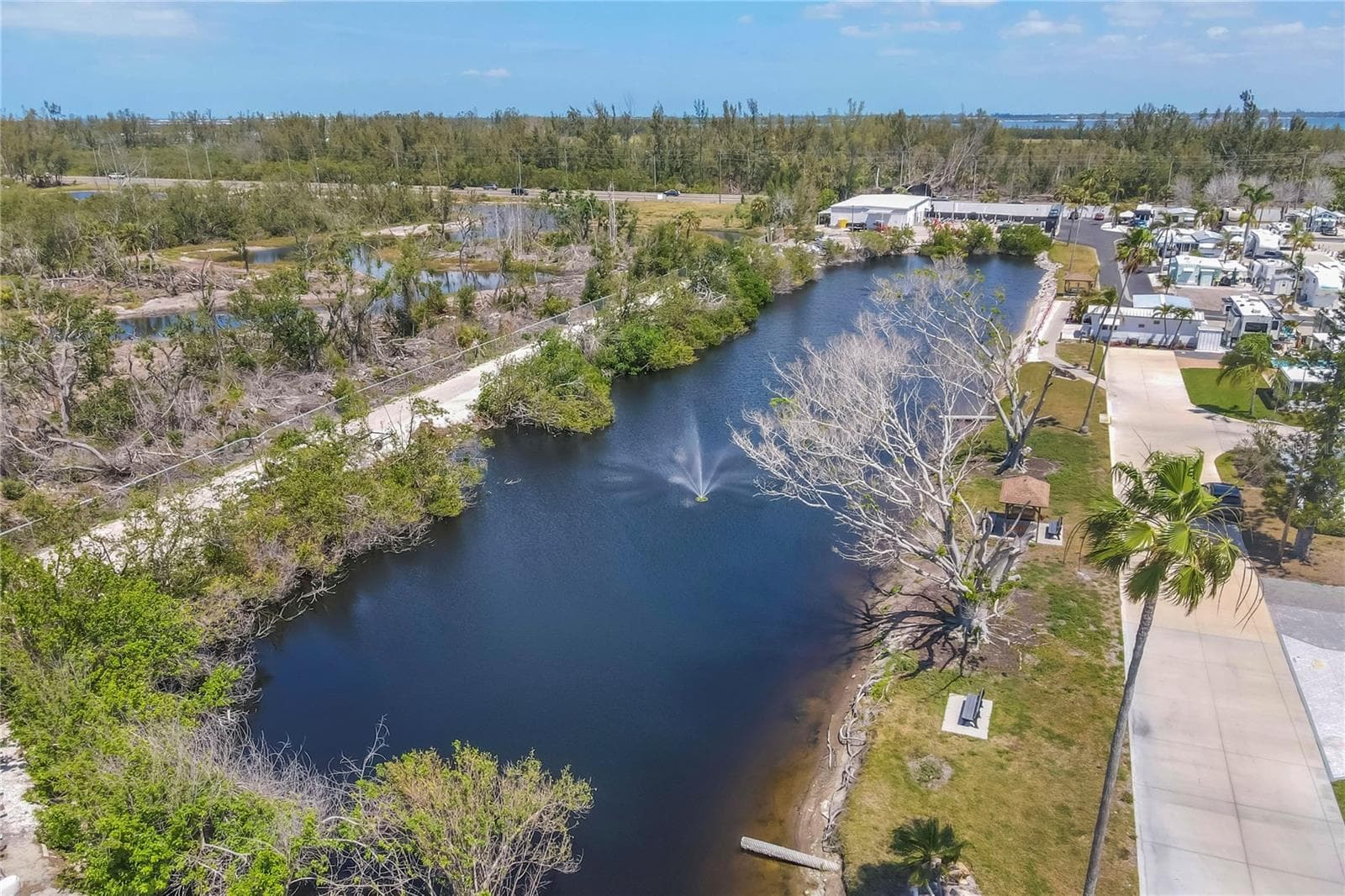 Manufactured Home at 34 BAYVIEW DR, BRADENTON, photo 54 of 68