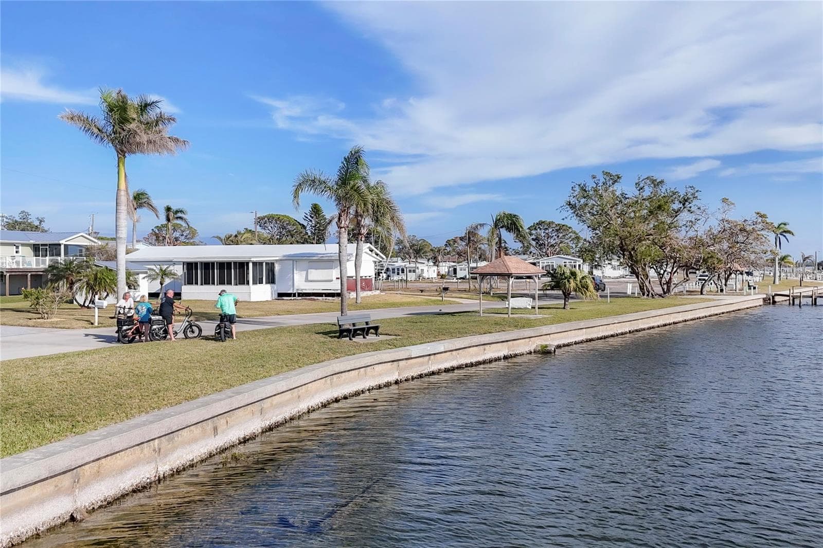 Manufactured Home at 34 BAYVIEW DR, BRADENTON, photo 59 of 68
