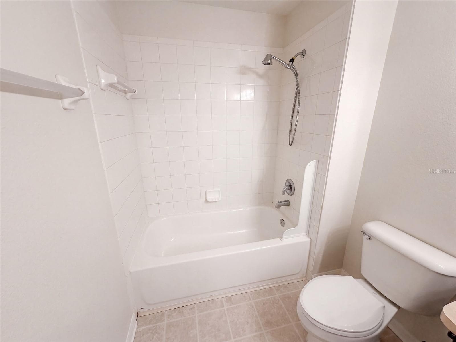 Single Family Residence at 16005 STAGS LEAP DR, LUTZ, photo 20 of 26