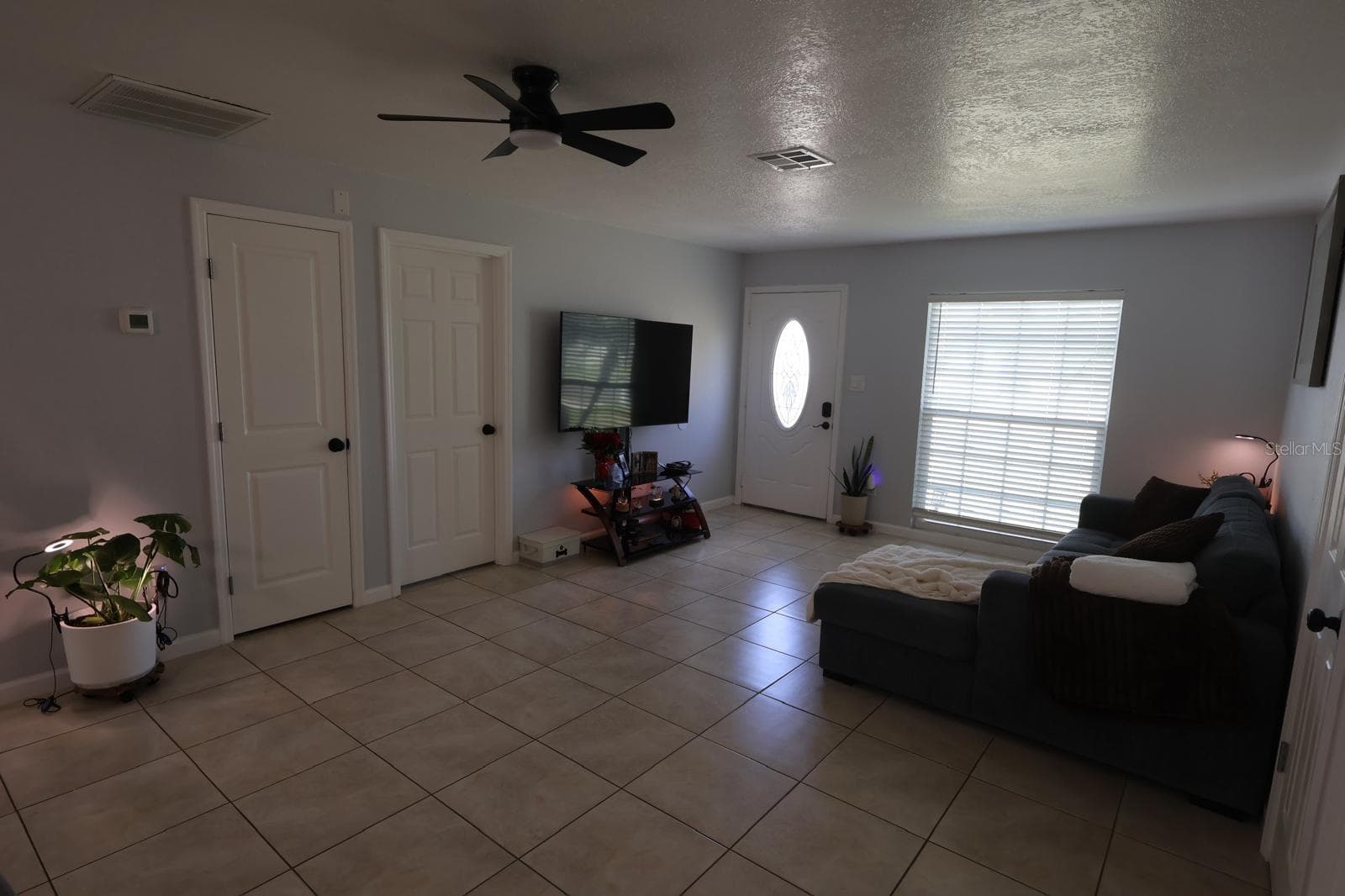 Single Family Residence at 256 LA PAZ DR, KISSIMMEE, photo 7 of 37