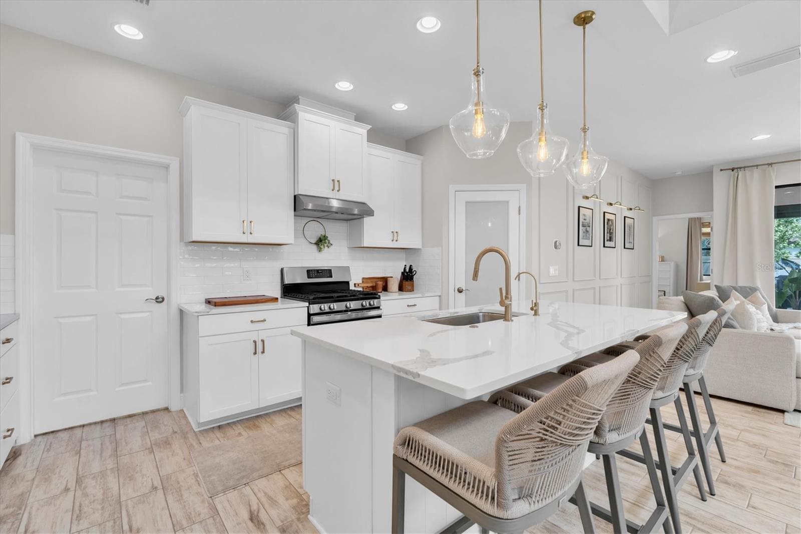 Single Family Residence at 3926 MAURICE AVE, ODESSA, photo 6 of 66
