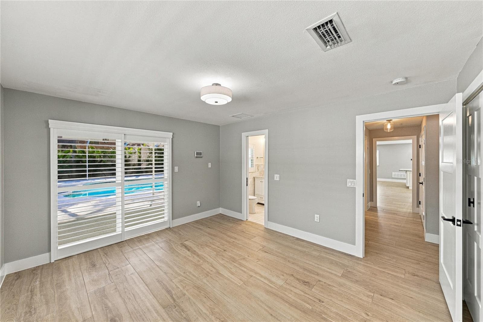 Single Family Residence at 214 S TREASURE DR, TAMPA, photo 31 of 79