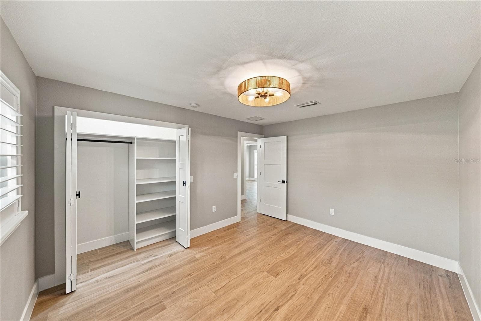 Single Family Residence at 214 S TREASURE DR, TAMPA, photo 34 of 79