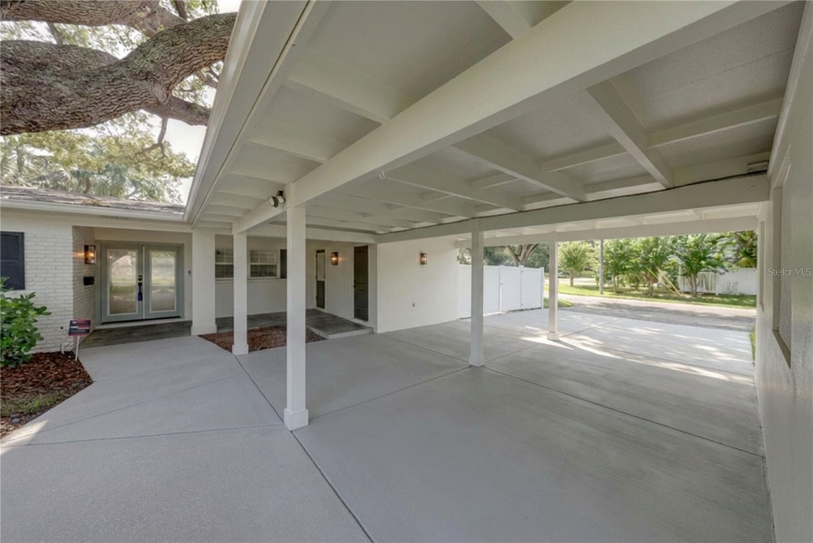 Single Family Residence at 214 S TREASURE DR, TAMPA, photo 65 of 79