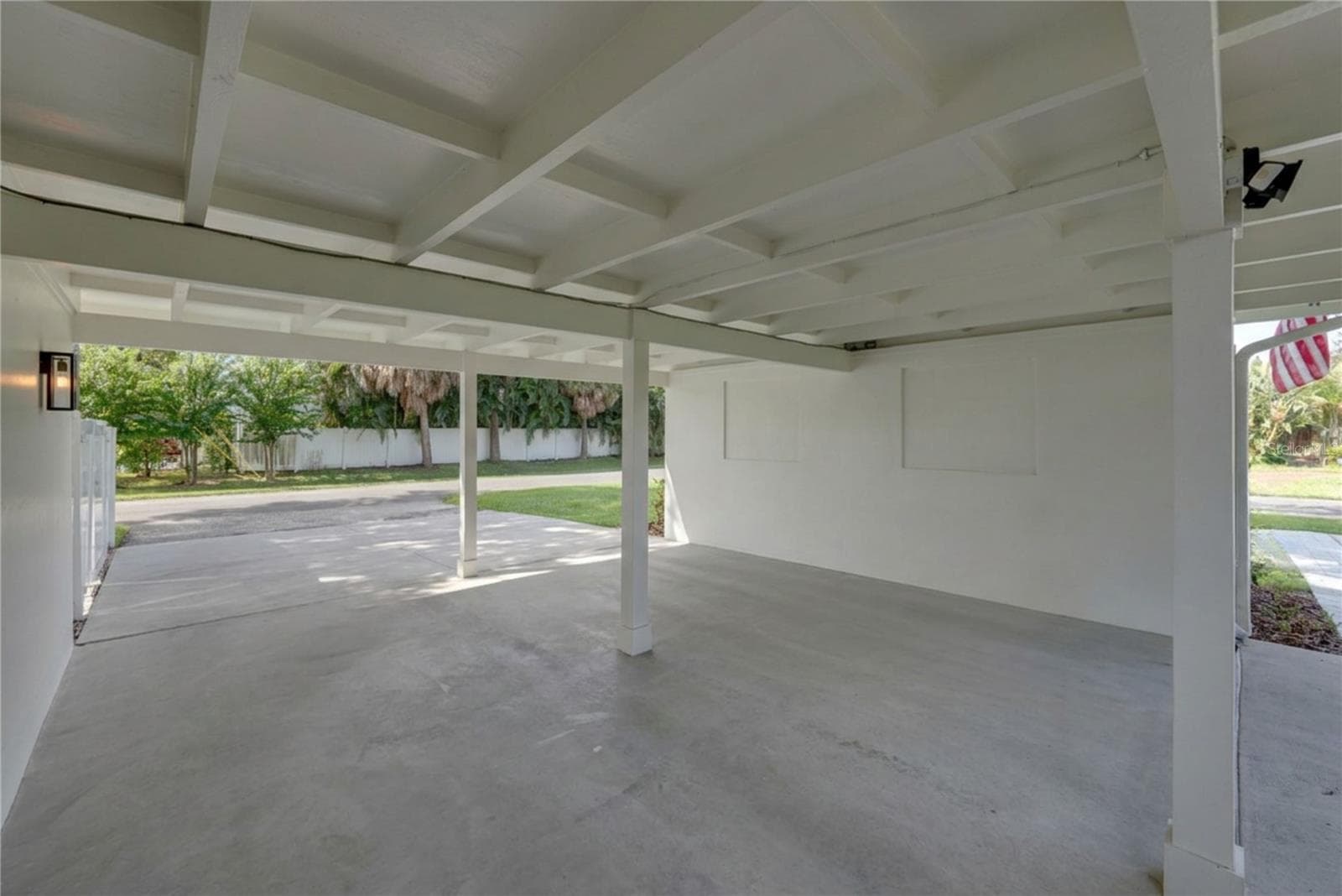 Single Family Residence at 214 S TREASURE DR, TAMPA, photo 67 of 79