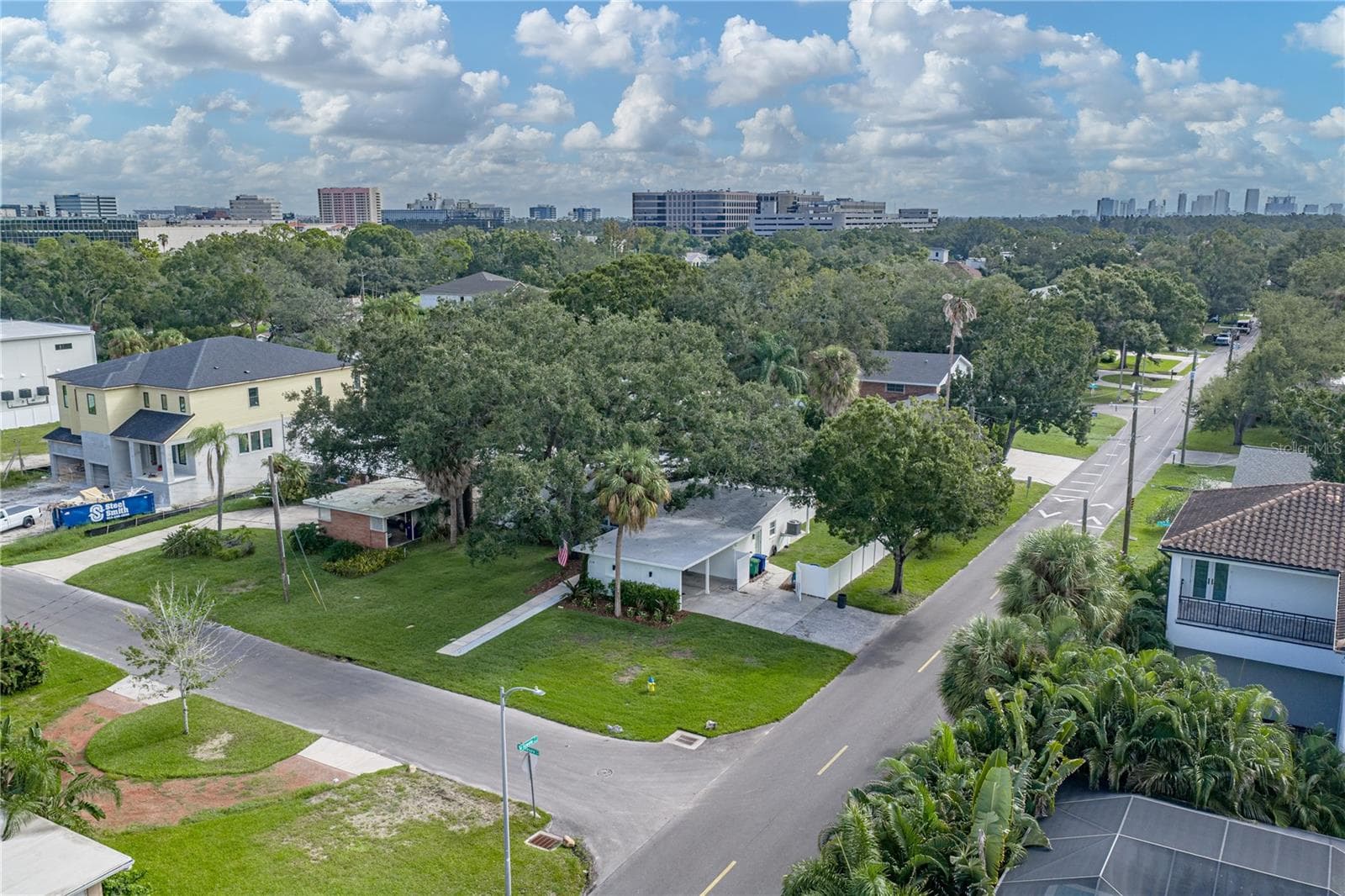 Single Family Residence at 214 S TREASURE DR, TAMPA, photo 73 of 79
