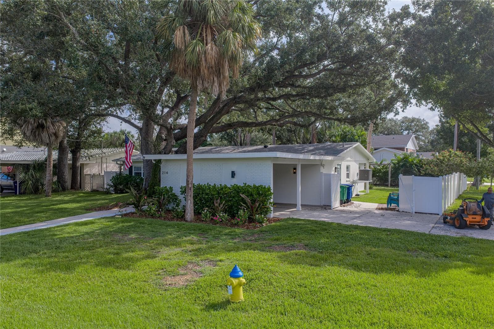 Single Family Residence at 214 S TREASURE DR, TAMPA, photo 77 of 79