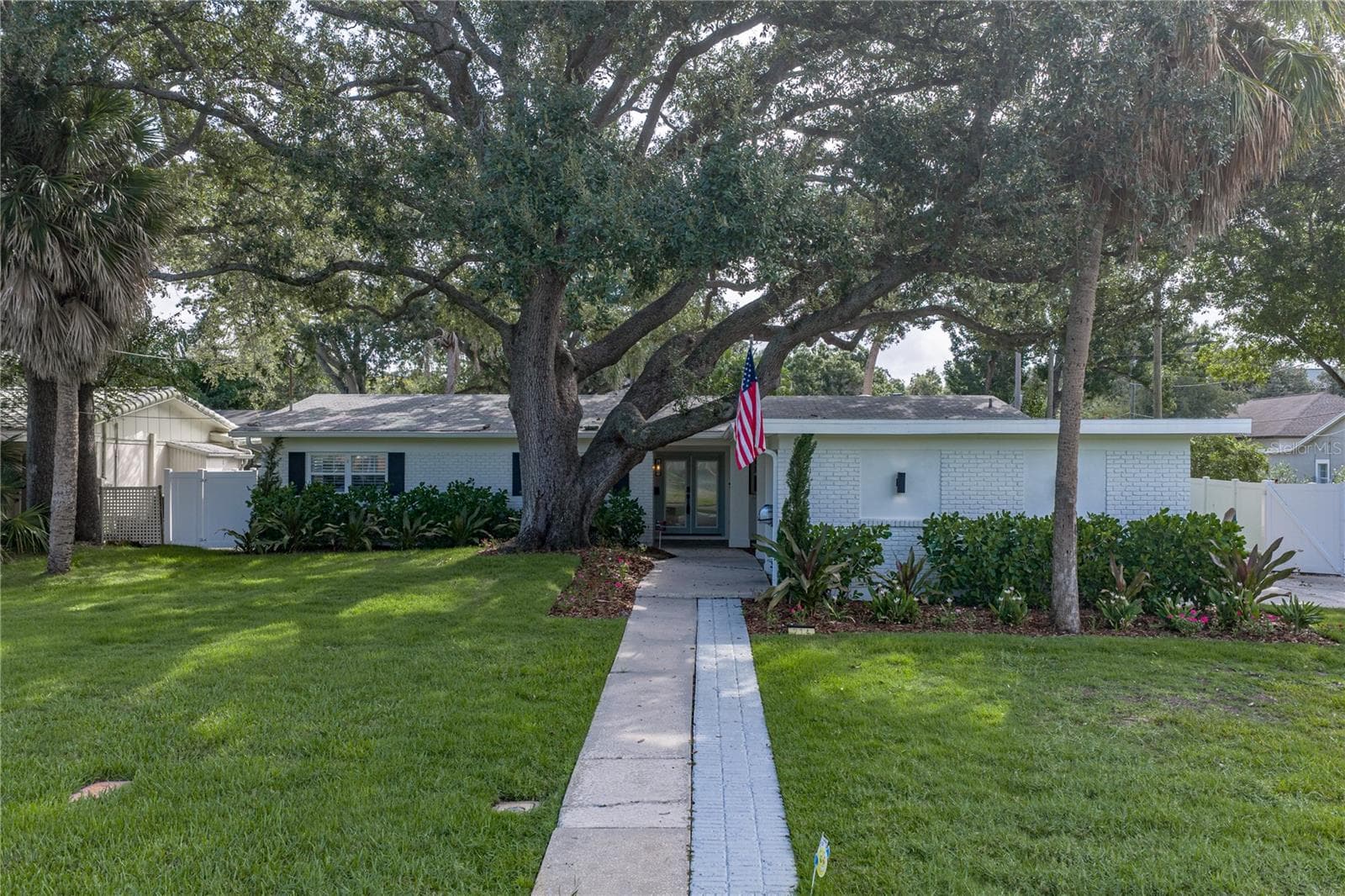 Single Family Residence at 214 S TREASURE DR, TAMPA, photo 78 of 79