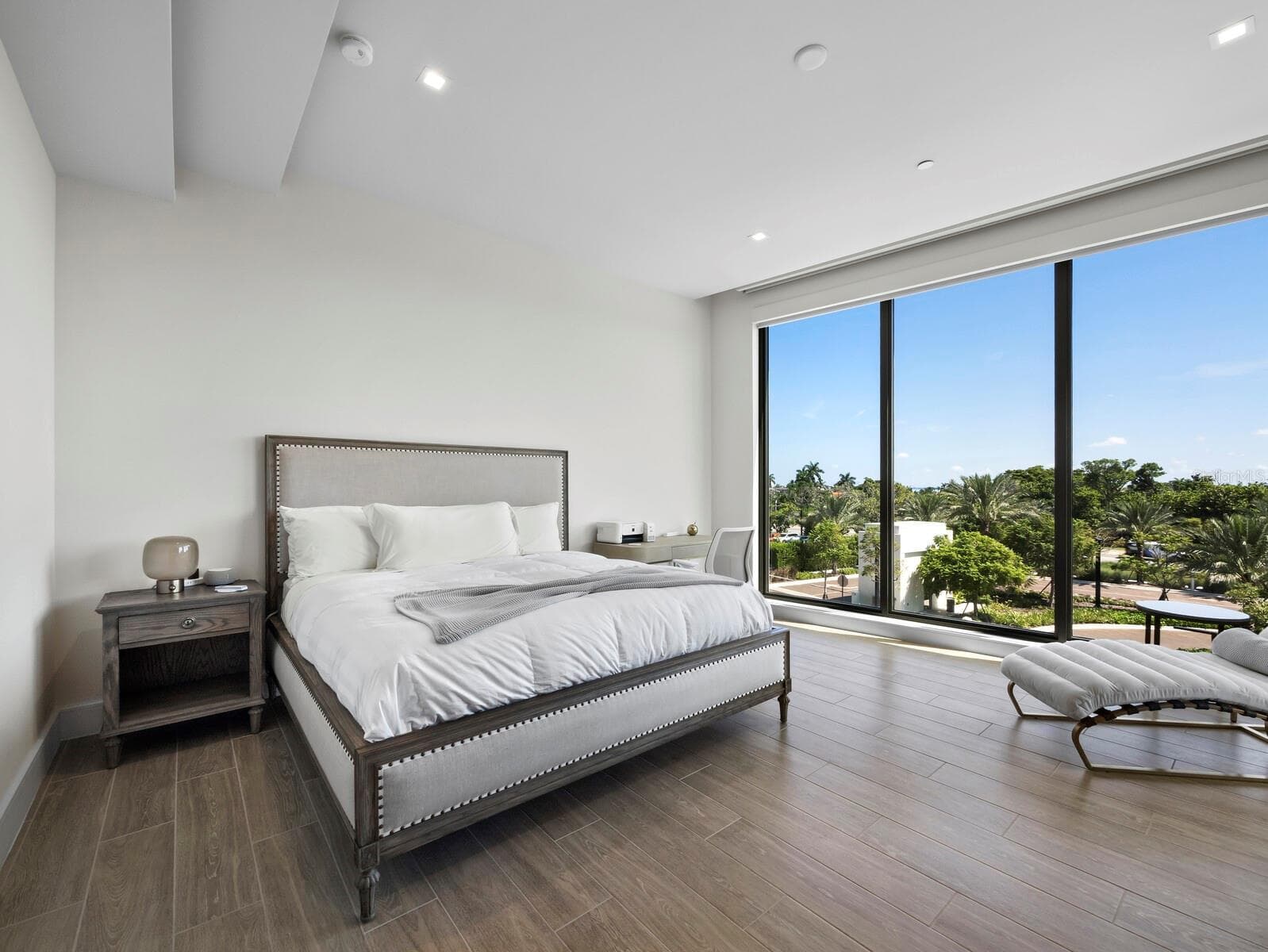 Condominium at 1591 GULF OF MEXICO DR #312, LONGBOAT KEY, photo 18 of 40