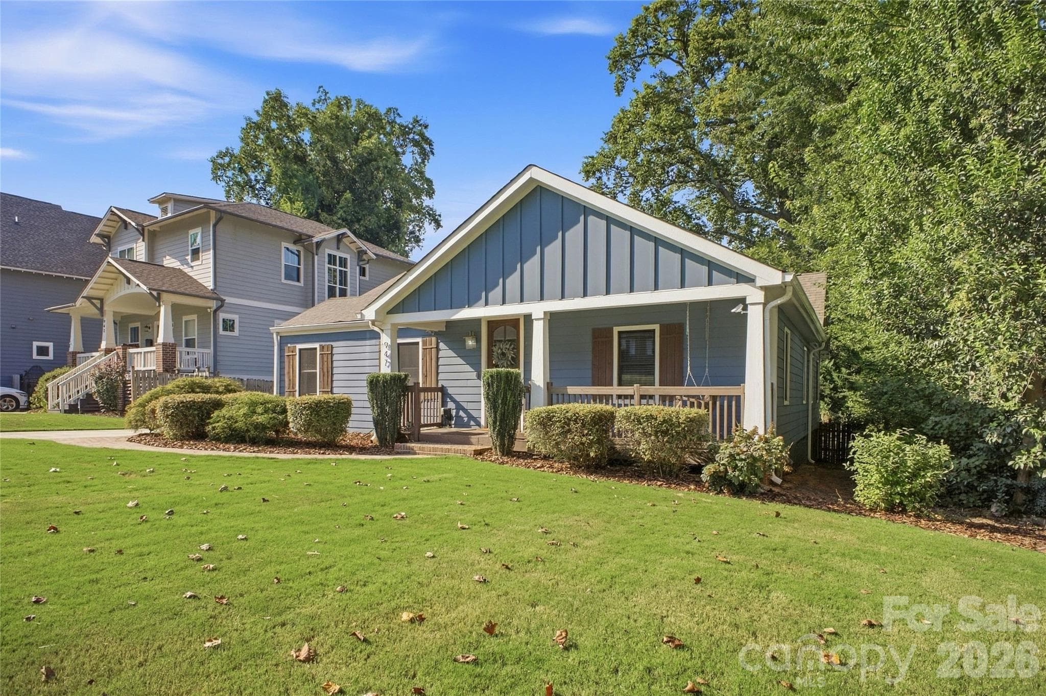 Single Family Residence at 947 Everett Place, Charlotte, photo 3 of 48