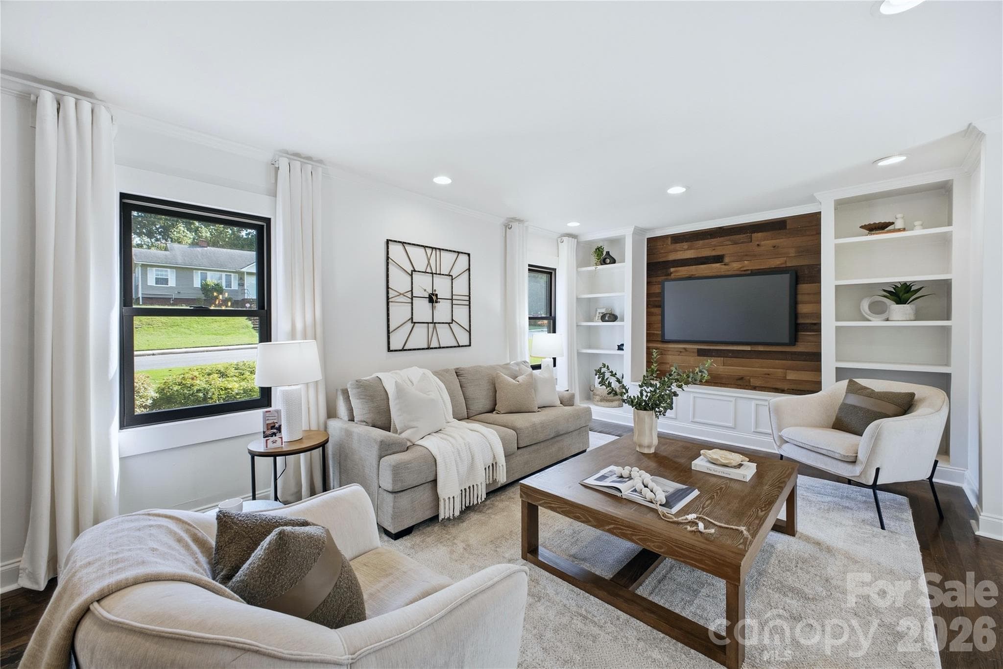 Single Family Residence at 947 Everett Place, Charlotte, photo 9 of 48