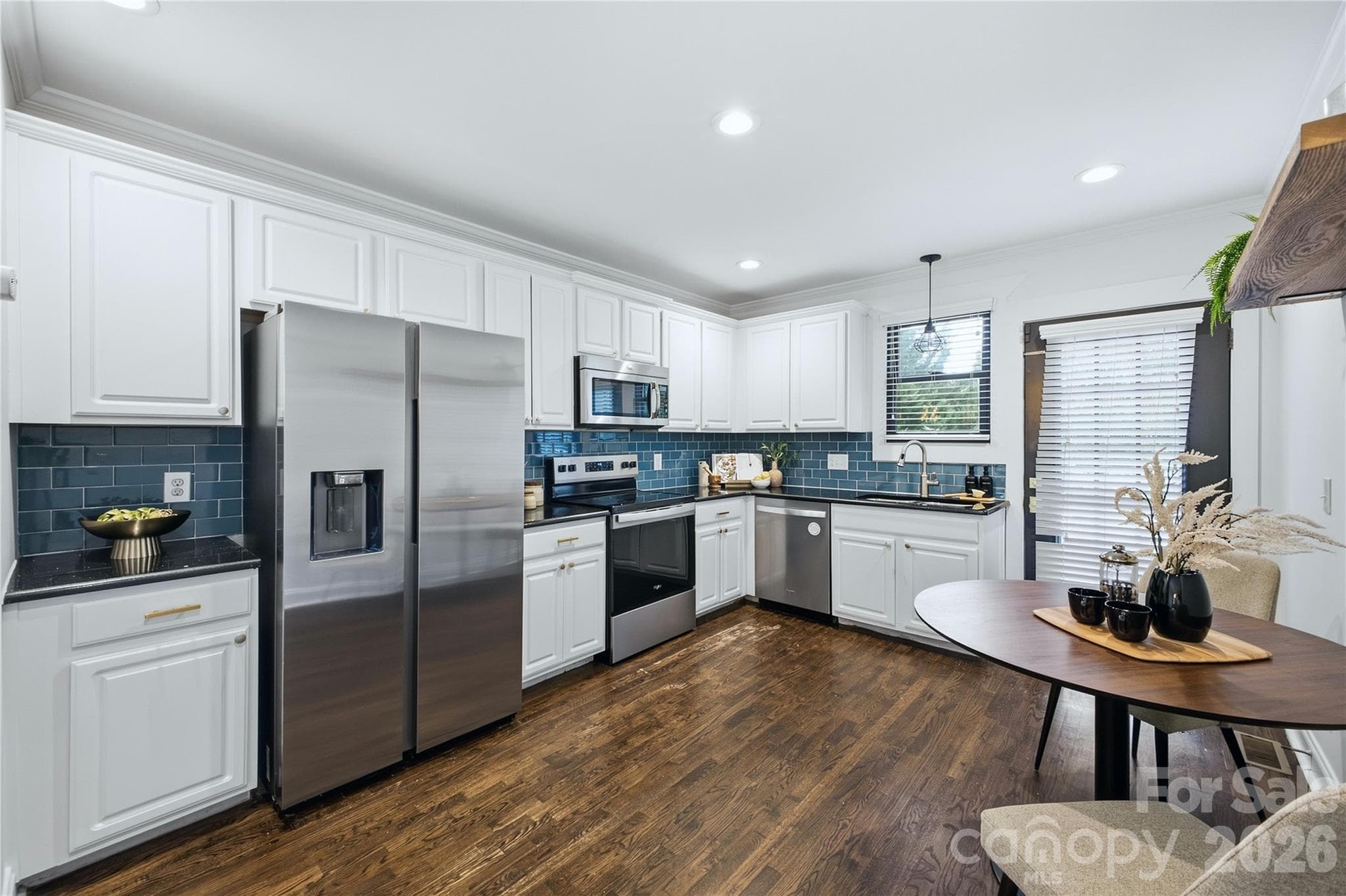 Single Family Residence at 947 Everett Place, Charlotte, photo 17 of 48