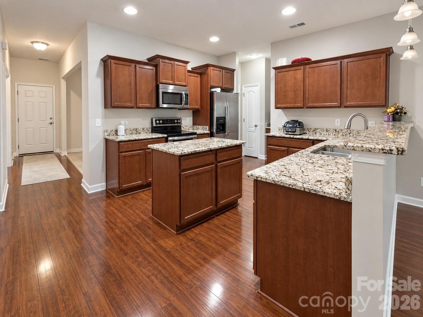 Single Family Residence at 1919 Corriente Court, Charlotte, photo 13 of 39