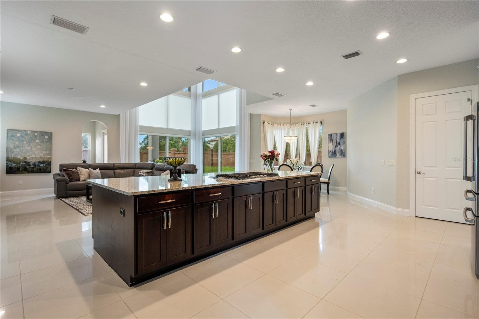 Single Family Residence at 13101 BELLARIA CIR, WINDERMERE, photo 13 of 70