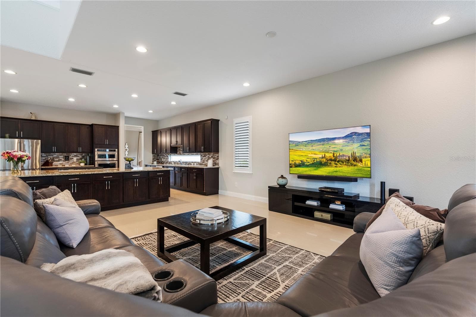 Single Family Residence at 13101 BELLARIA CIR, WINDERMERE, photo 16 of 70