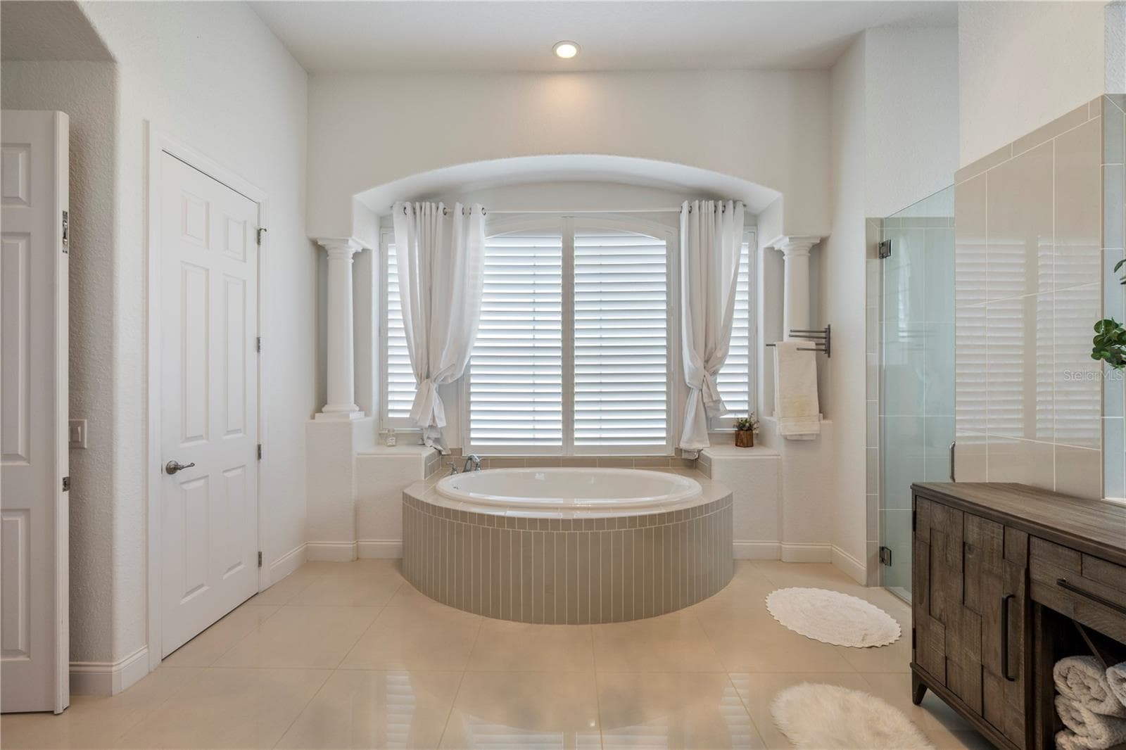 Single Family Residence at 13101 BELLARIA CIR, WINDERMERE, photo 26 of 70
