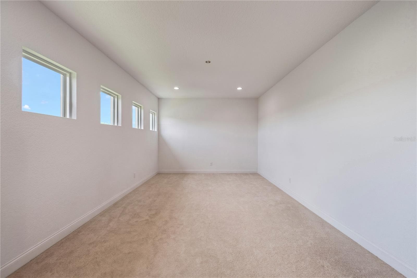 Single Family Residence at 13101 BELLARIA CIR, WINDERMERE, photo 32 of 70
