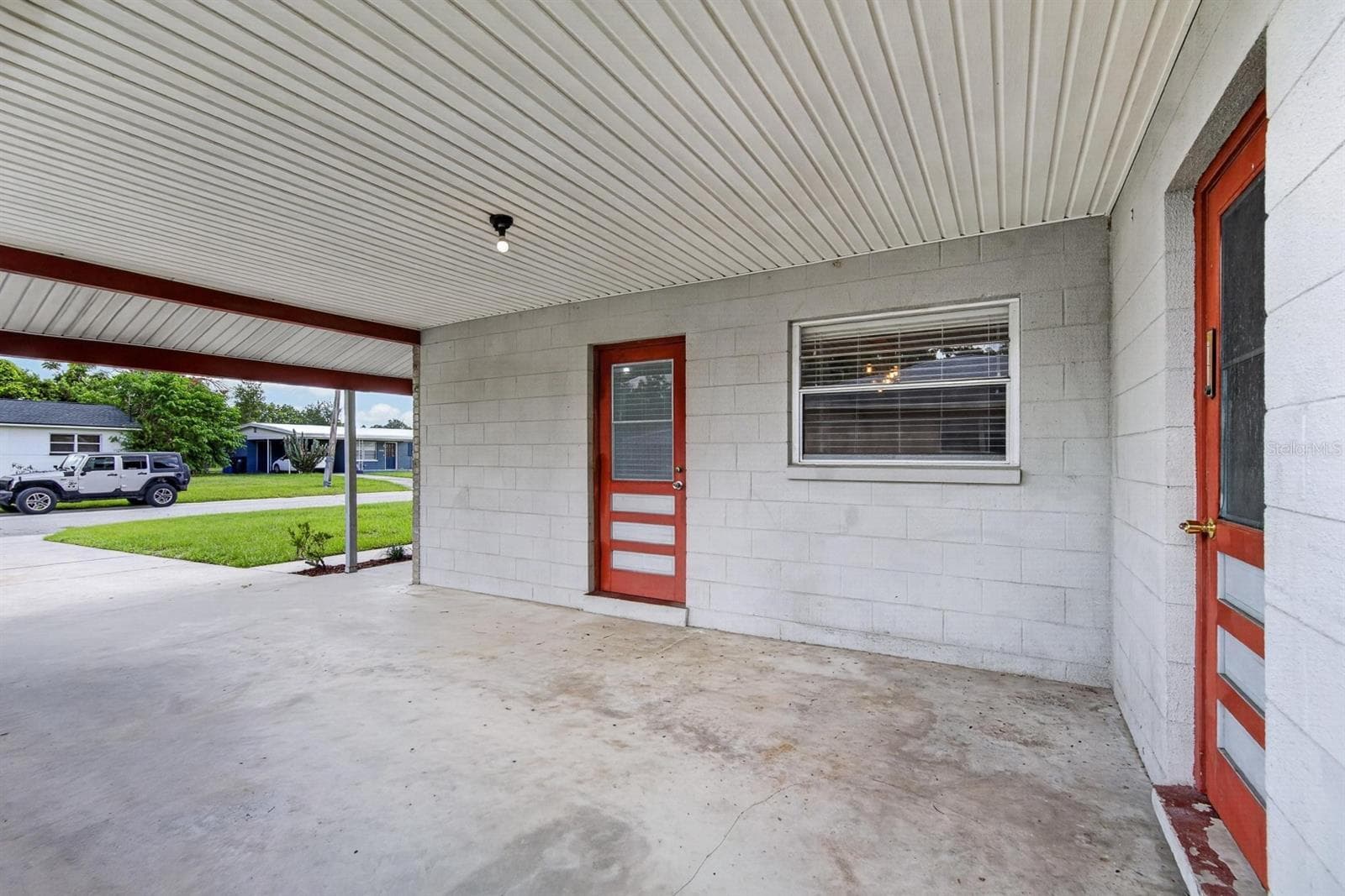 Single Family Residence at 403 ALMA DR, BRANDON, photo 6 of 99