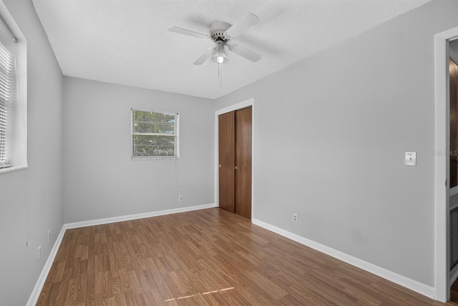 Single Family Residence at 403 ALMA DR, BRANDON, photo 50 of 99
