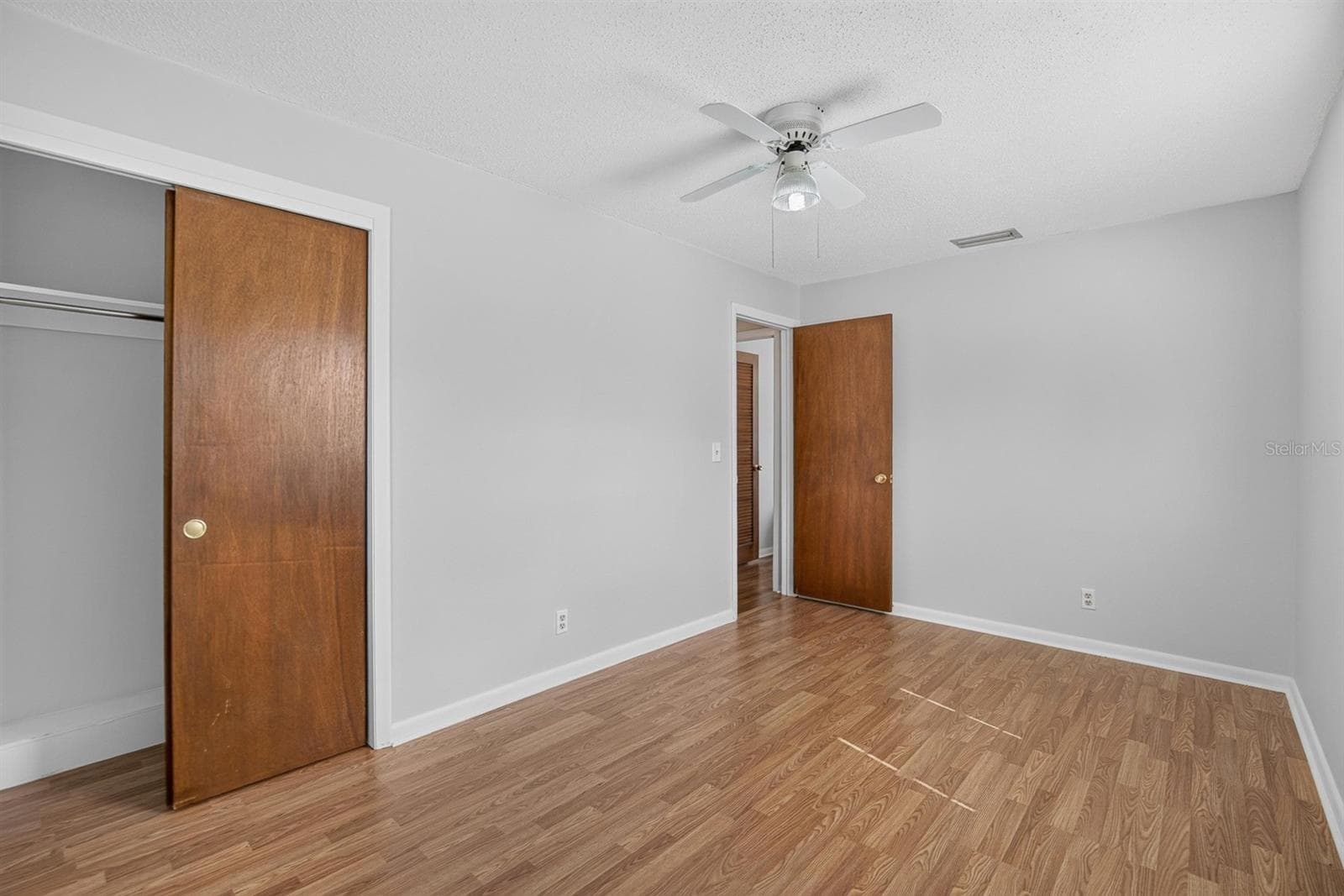 Single Family Residence at 403 ALMA DR, BRANDON, photo 54 of 99