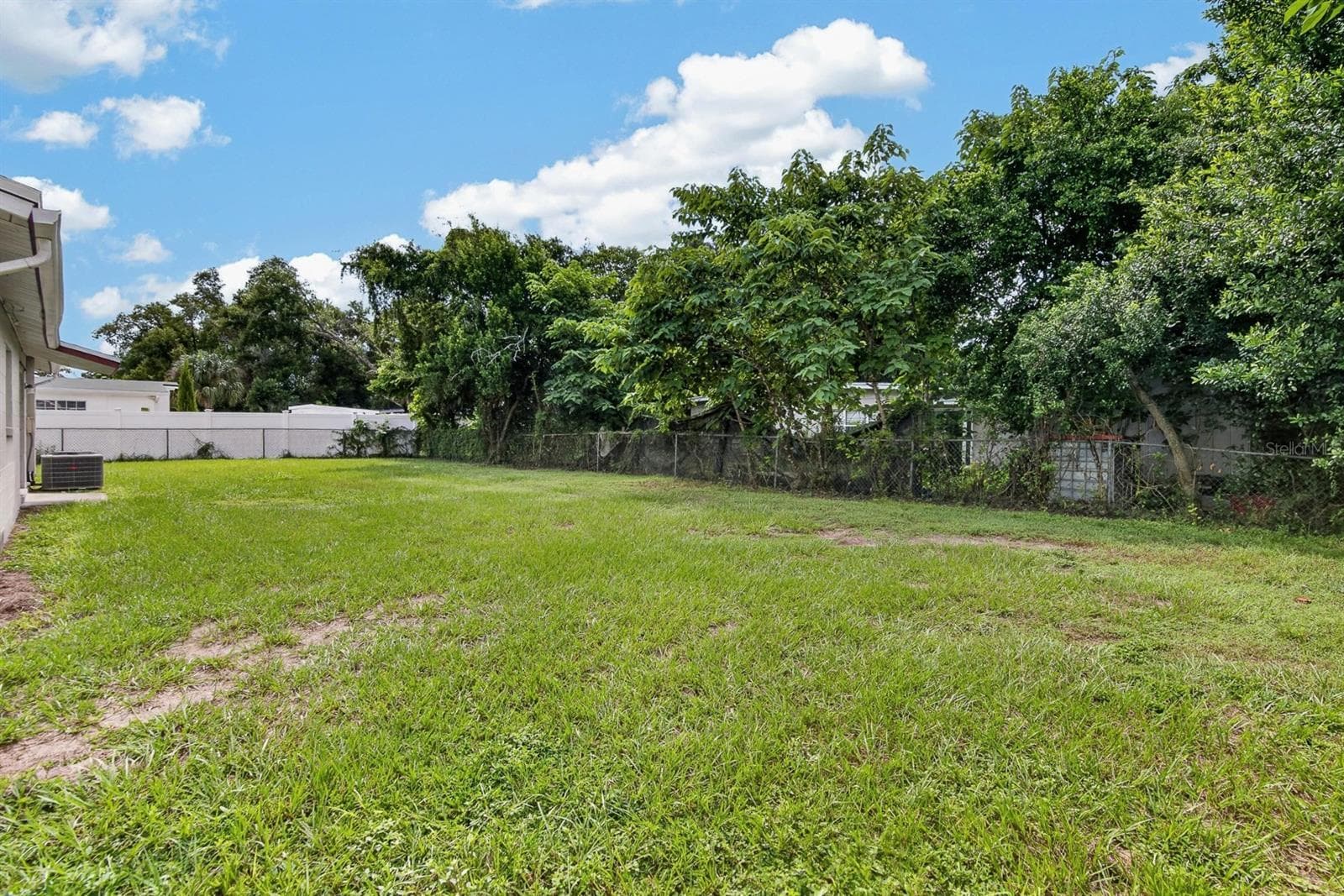 Single Family Residence at 403 ALMA DR, BRANDON, photo 92 of 99