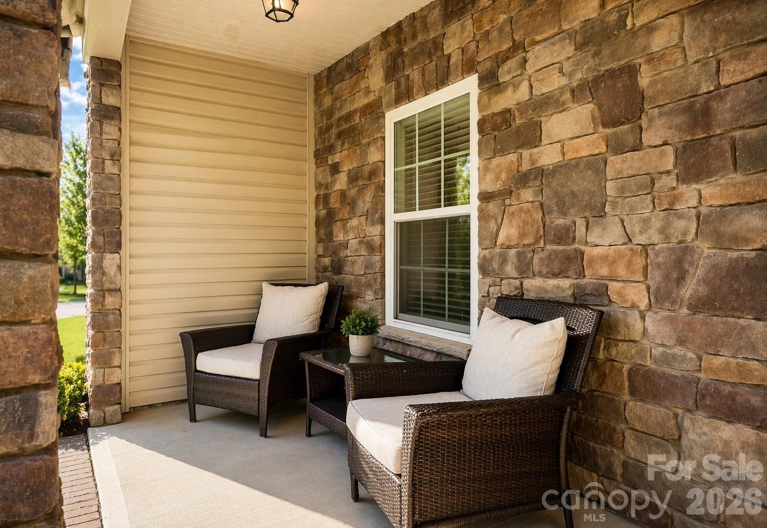 Single Family Residence at 1919 Corriente Court, Charlotte, photo 3 of 39