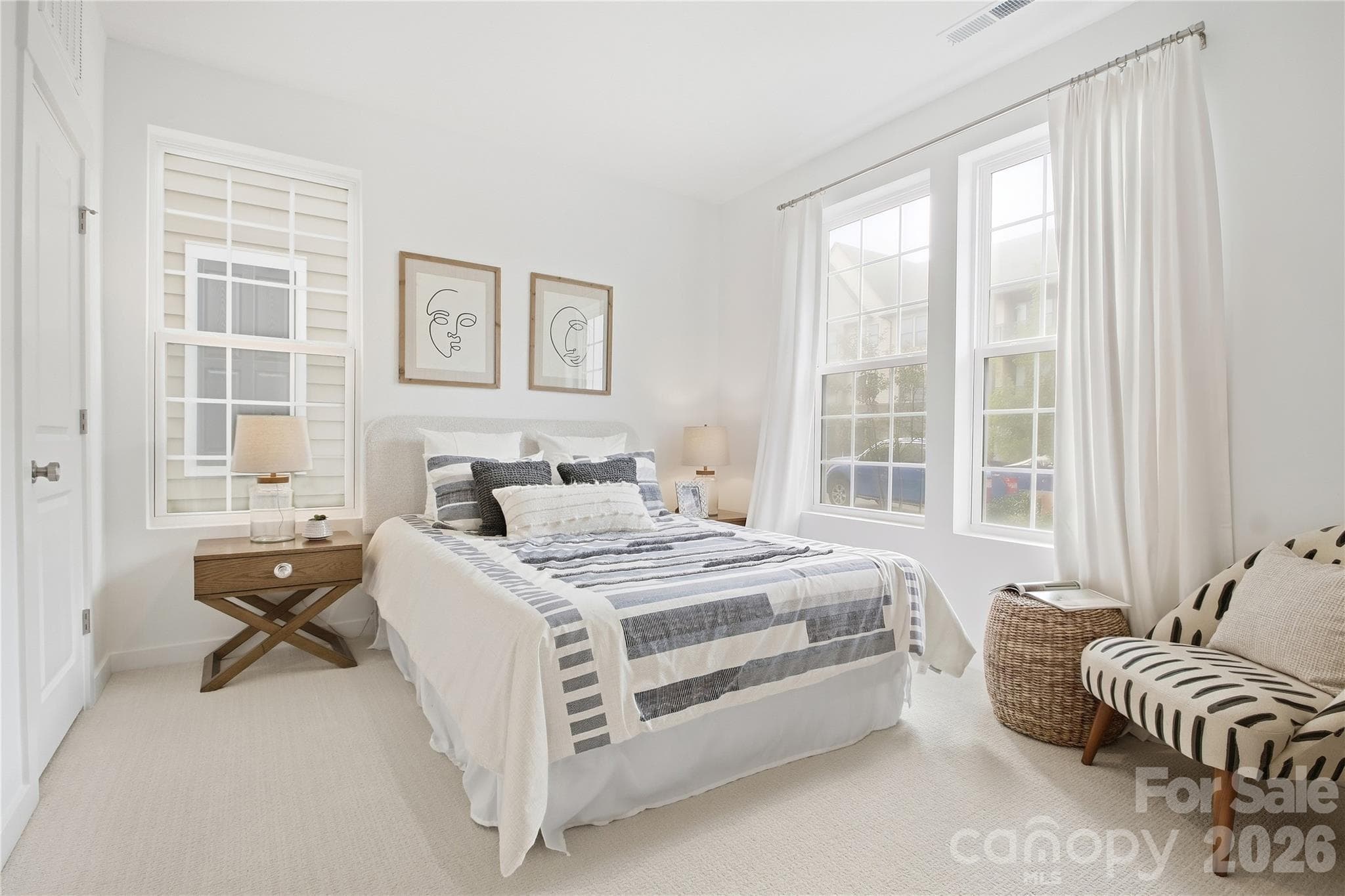Secondary Bedroom - Charlotte