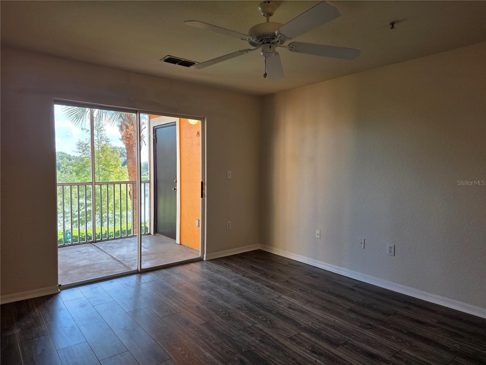Condominium at 5447 VINELAND RD #1210, ORLANDO, photo 13 of 33