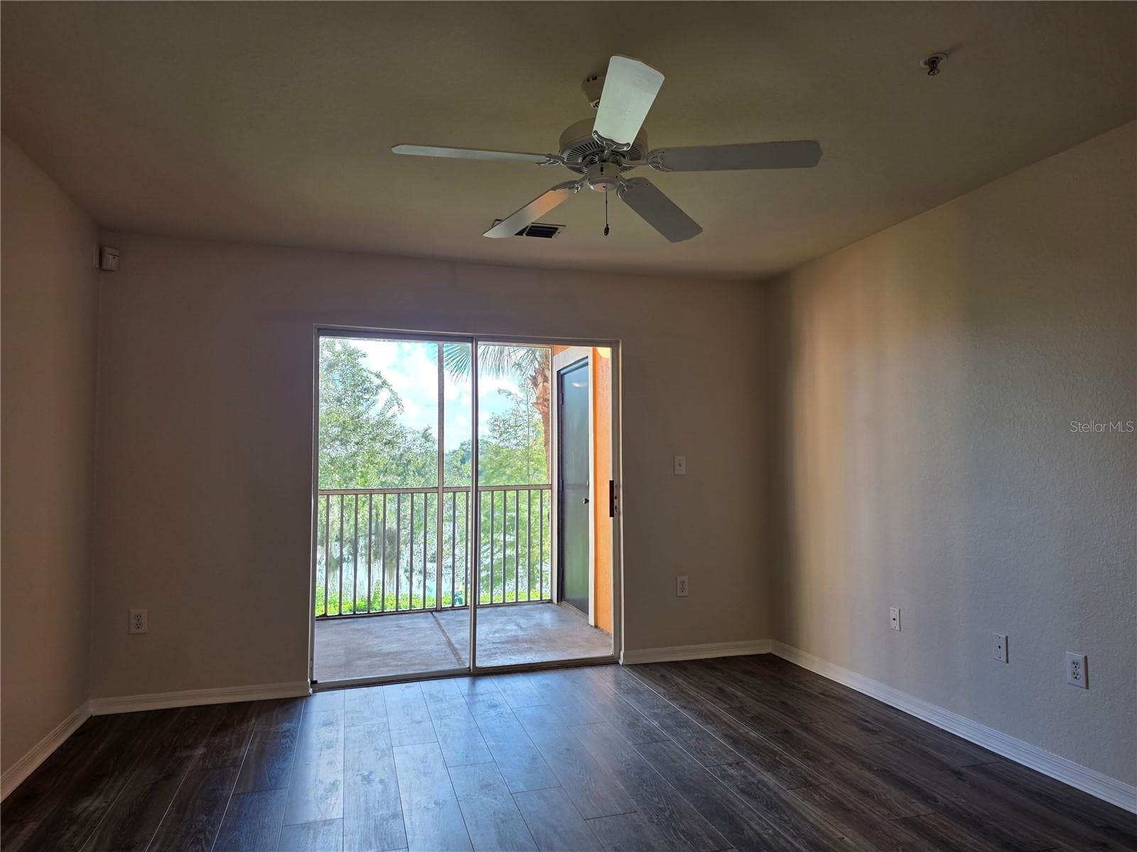 Condominium at 5447 VINELAND RD #1210, ORLANDO, photo 16 of 33