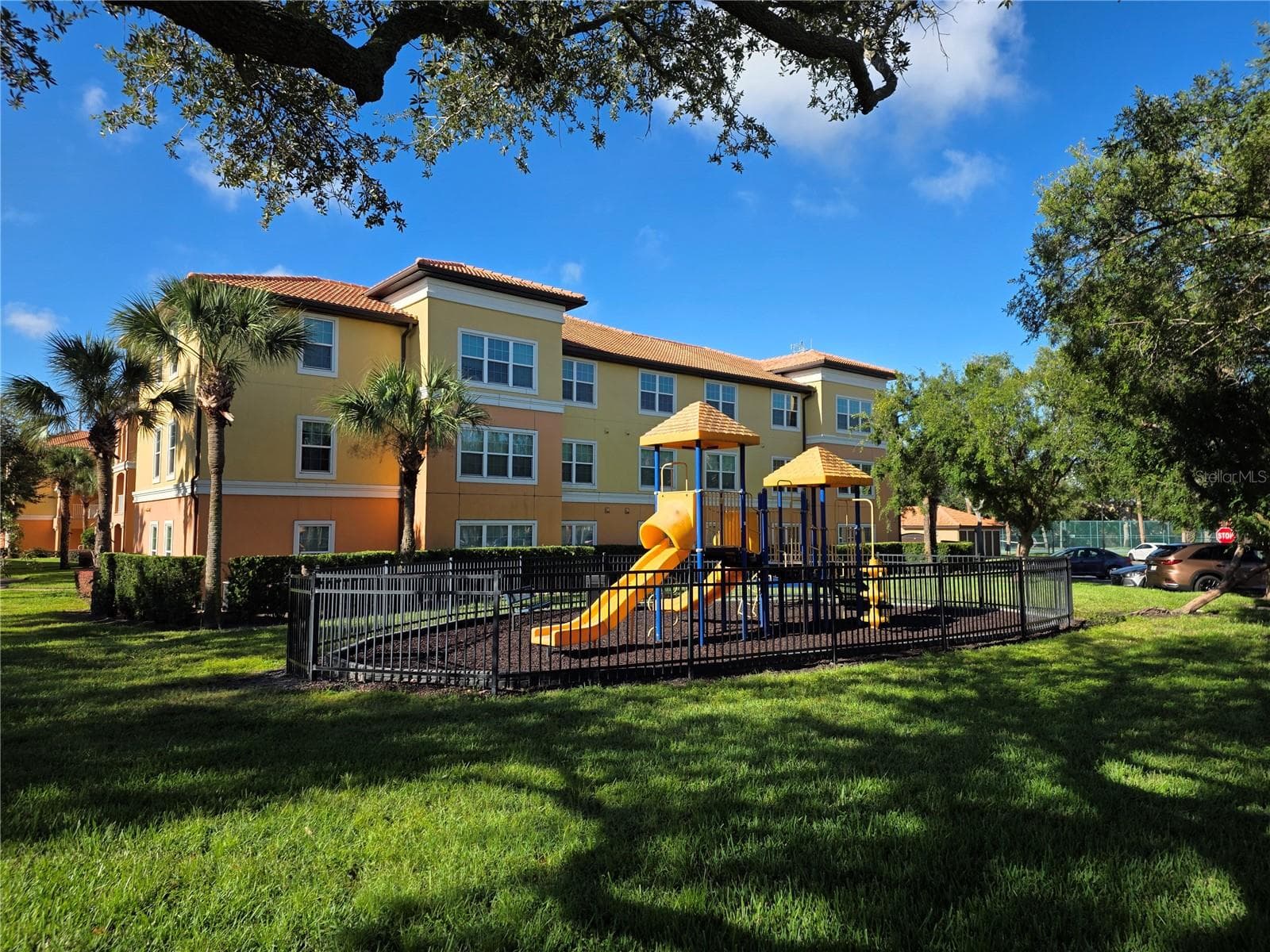 Condominium at 5447 VINELAND RD #1210, ORLANDO, photo 26 of 33