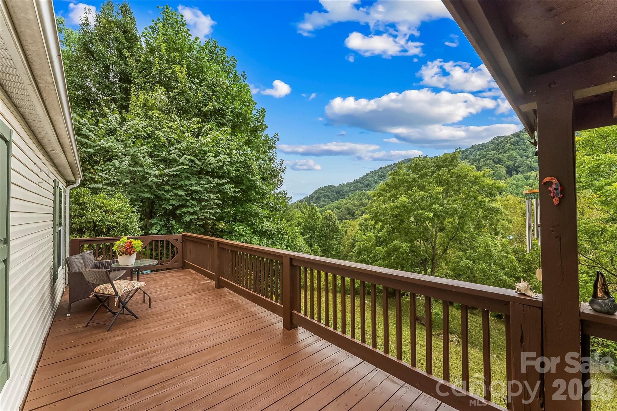 Beautiful mountain views from your covered porch - 245 Merry Way, Clyde