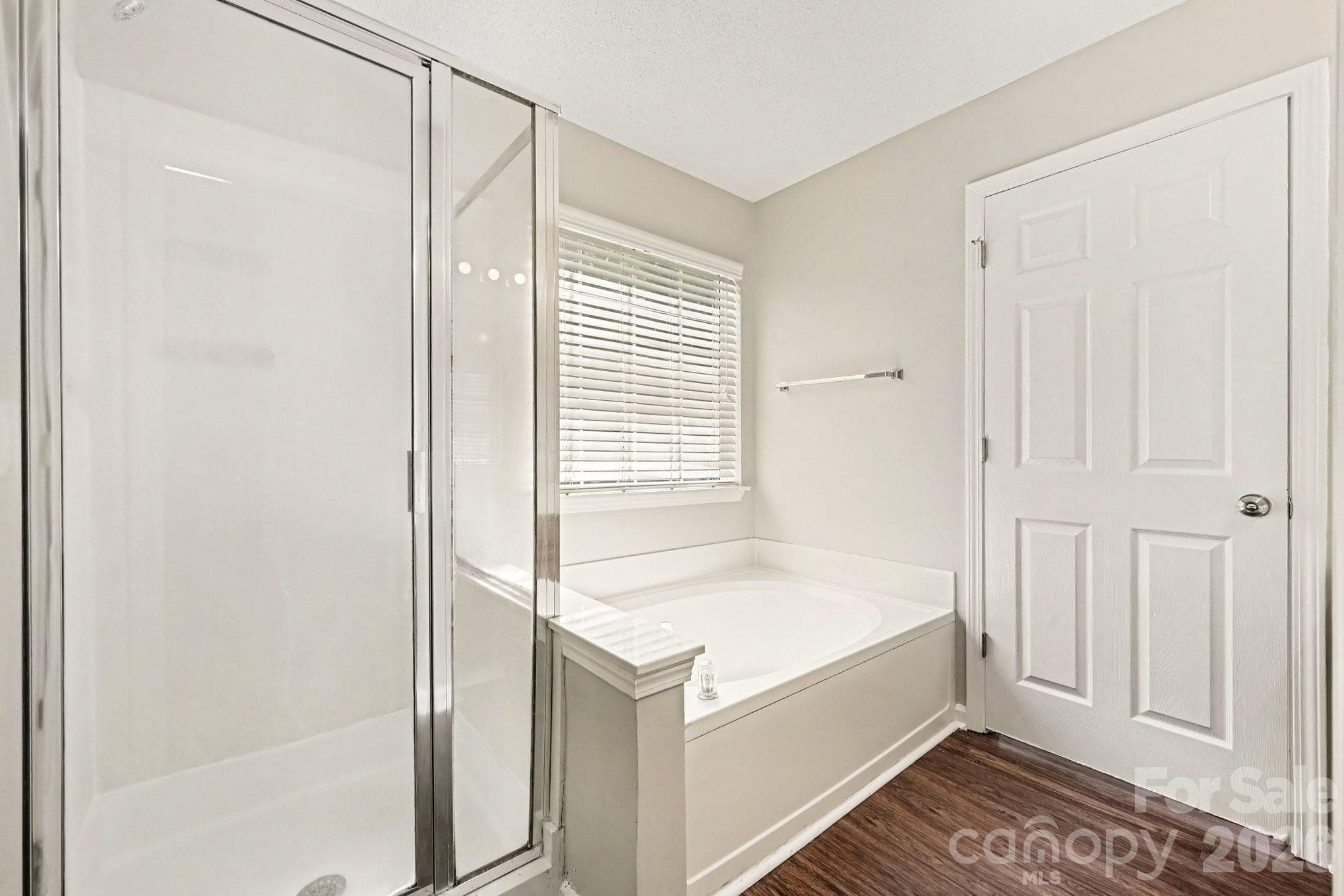 Single Family Residence at 7117 Daerwood Place, Charlotte, photo 18 of 21