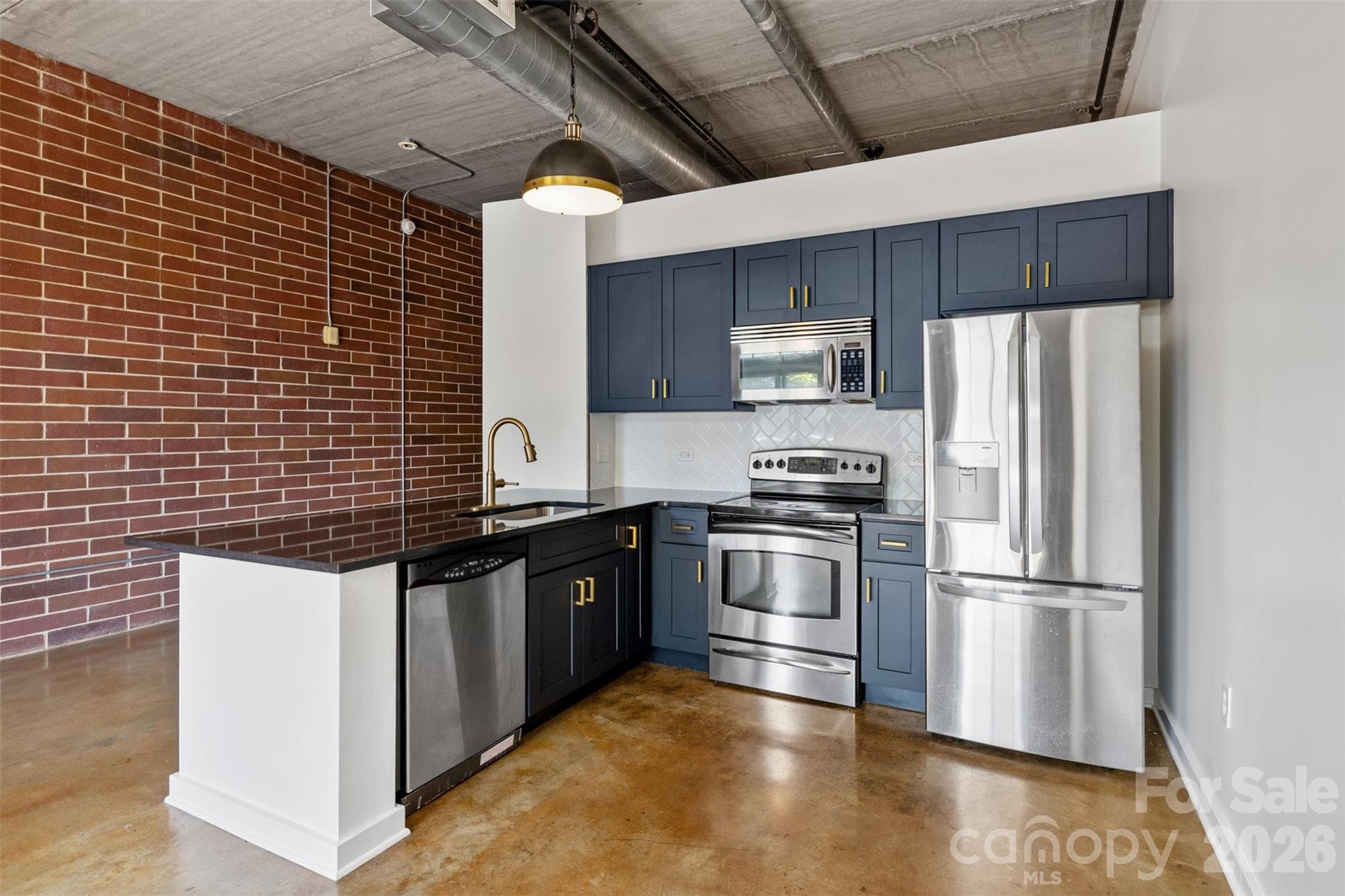 Kitchen - 626 N Graham Street, Charlotte