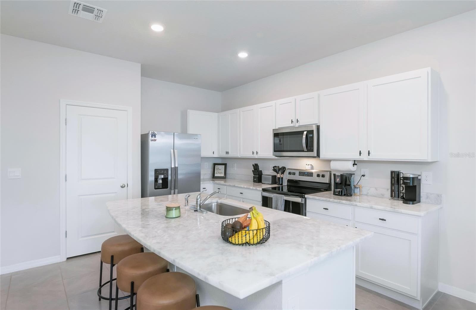 Townhouse at 17645 CRESCENT MOON LOOP, BRADENTON, photo 13 of 75