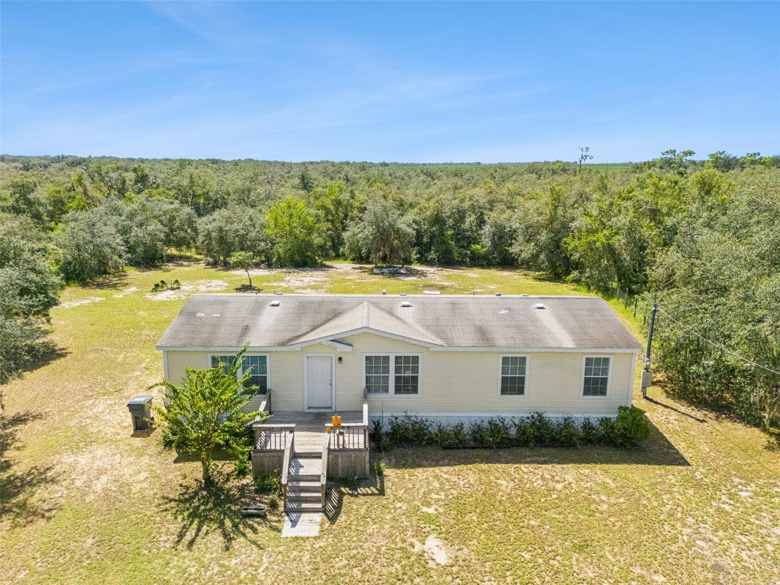 Step outside and enjoy the tranquility of your private ½-acre-plus homesite - 2478 BUCK BOARD TRL, LAKE WALES