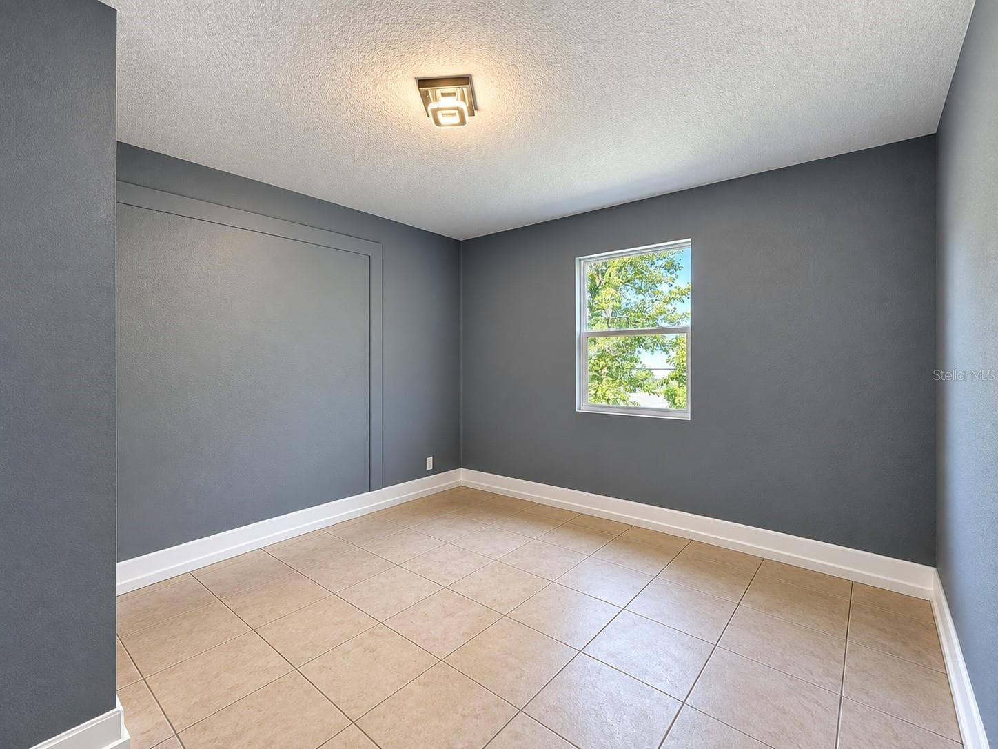 Single Family Residence at 634 ABERDEEN ST, DAYTONA BEACH, photo 5 of 18