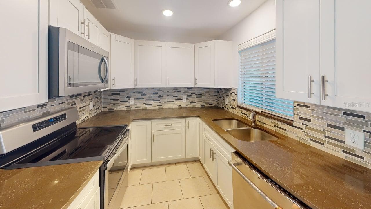 Condominium at 3670 PINECREST ST #111, SARASOTA, photo 38 of 64