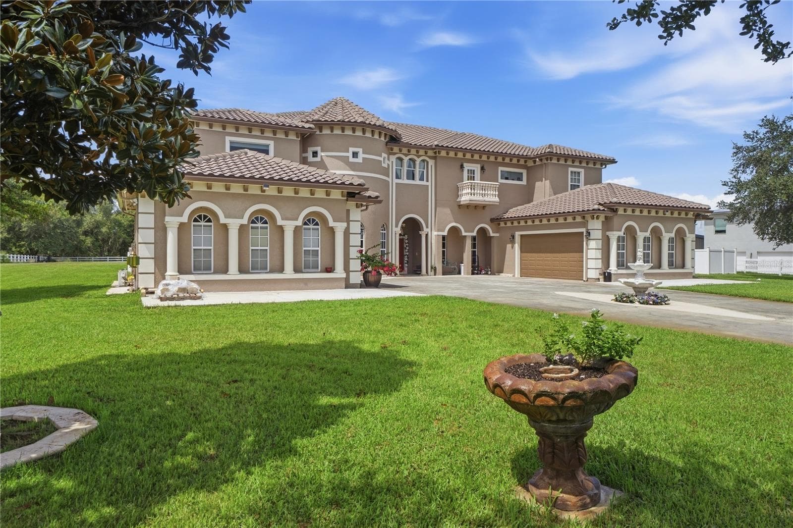 Single Family Residence at 19313 EAGLE RUN, GROVELAND, photo 4 of 93